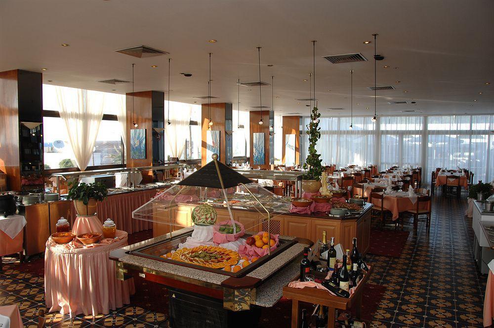 Belair Beach Hotel Ixia  Restaurant billede